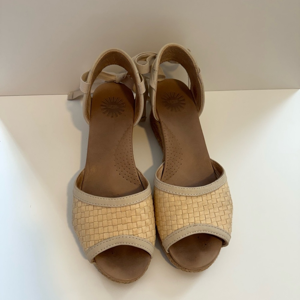 UGG Delmar Woven Cream Sandals